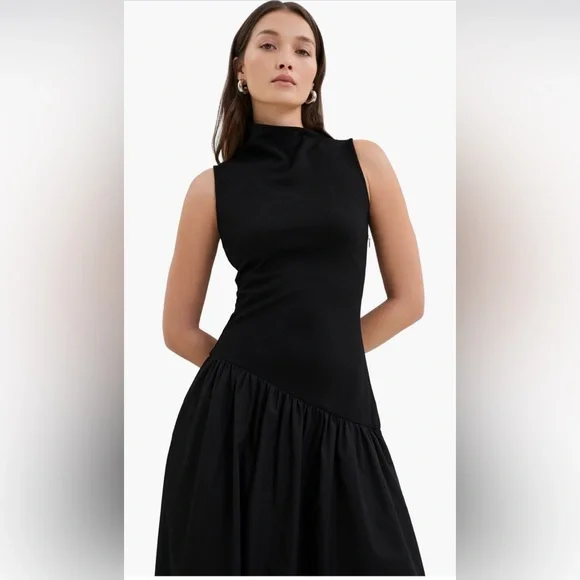 Marcella Elegant Black Maxi Dress